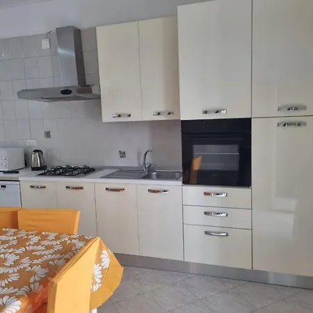 Casa Yolo Macerata Campania
